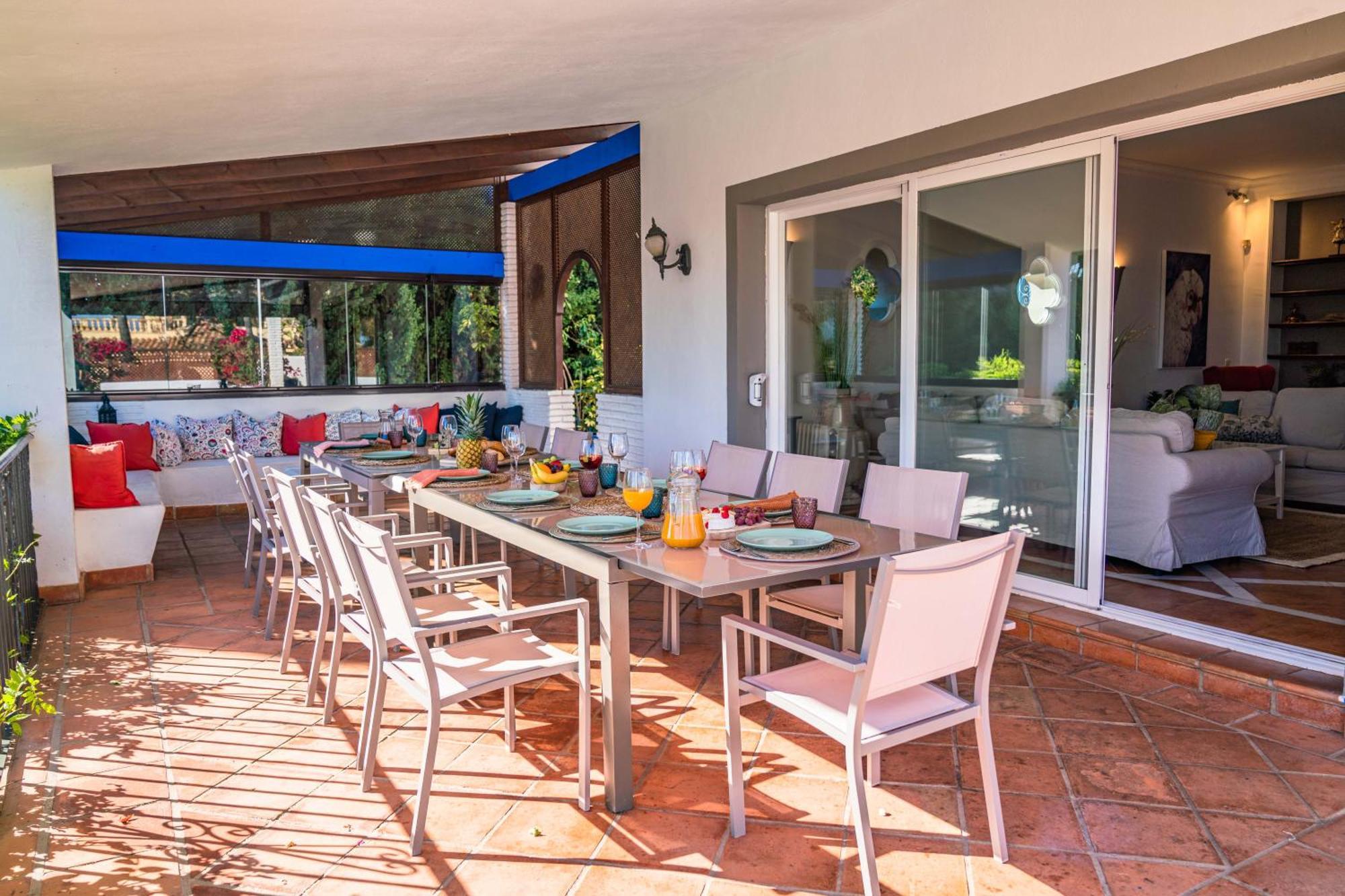 10 Luxe By Lirios Village Villaer